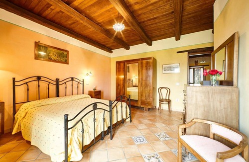 Casal Velino Apartment | Cozy Apartment in the Heart of Casal Velino