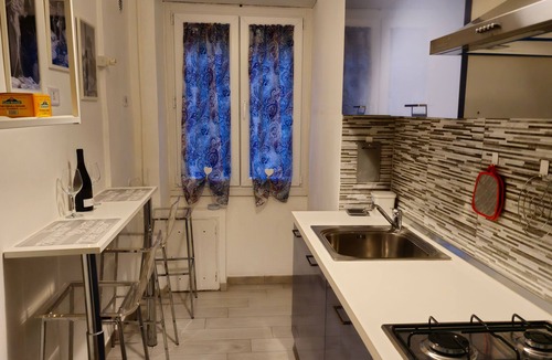 San Giovanni Apartment | Cozy apartment very close to metro and bus to visit Rome