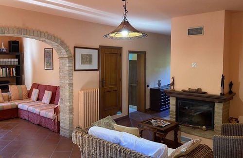 Ripatransone Apartment | Cozy cottage on the hill with sea view, can host up to 8 guests