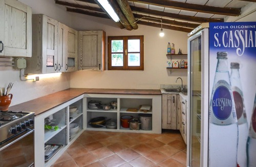 Cortona House | Cozy home in Cortona AR with private swimming pool, can be inside or outside