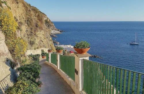 Forio House | Cozy home in Forio with house sea view