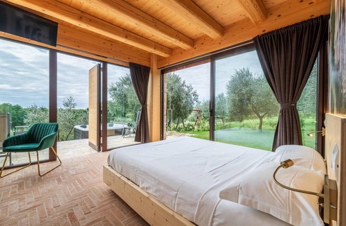 Venegazzu House | Cozy home in Volpago del Montello with sauna