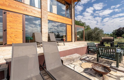 Venegazzu House | Cozy home in Volpago del Montello with sauna