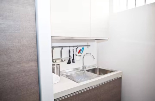 Gianicolense Apartment | Cozy Trastevere Apartment - Great Location, Fast Wi-Fi & A/C