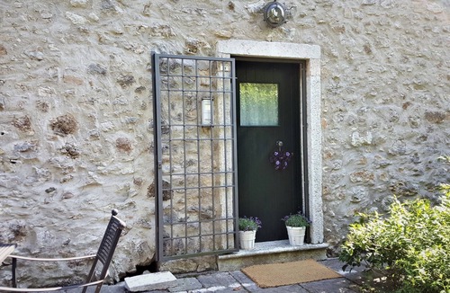 Caprino Veronese Apartment | Cozy two-bedroom apartment.