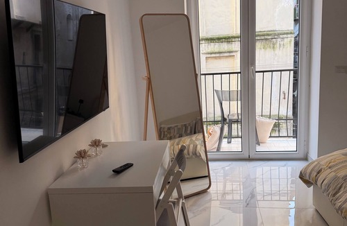Naples City Centre Apartment | Cuore di Napoli Centro ¡A 5 Minutos de Estación Garibaldi