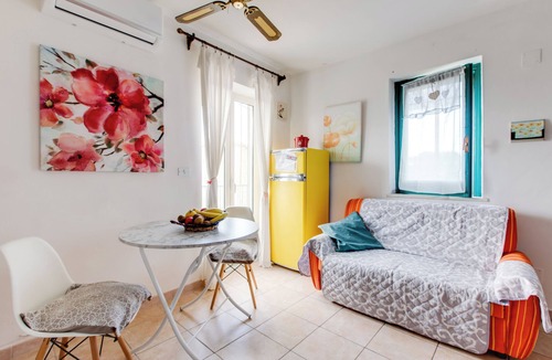 Scauri Apartment | Cute apartment whit balcony.
