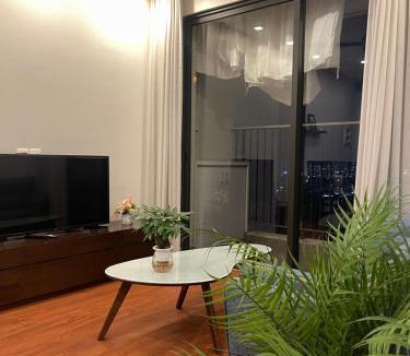 Trung Hoa Nhan Chinh Apartment | D'Capitale Apartment 1BR with Working Room & City View Balcony