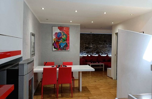 Bagnaia House | Dante's Stars