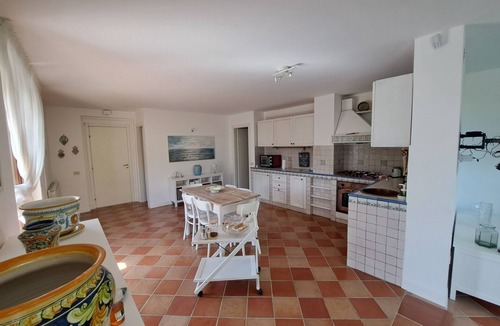Loreto Aprutino Villa | Daphne Experience - Home, Harmony and Garden