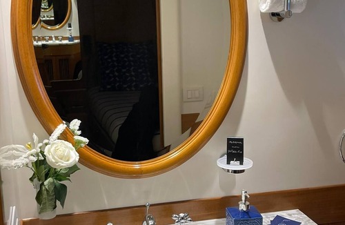 Fiumicino Bed & Breakfast | Davidon Yacht