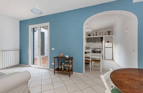 Ischia Porto Apartment | Delightful apartment with private terrace in the center of Ischia