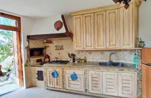 Schiazzano Cottage | Delightful cottage surrounded by greenery, within walking distance of the village. Country Style.