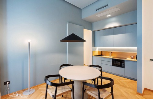 Chiaia Apartment | Deluxe Apartment with Balcony, Wi-Fi and Air Conditioning