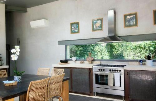 Aprilia House | Design Villa With Pool In The Roman Countryside