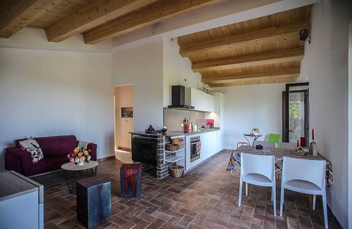 Serra de' Conti House | Detached, comfortable holiday home in the winegrowing area with a great panorama