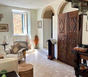 Serracapriola House | Dimora Intra Alborgodiffuso, Casa design nel borgo medioevale di Serracapriola