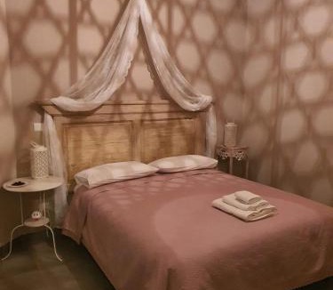 Ruviano House | Dimora Storica Gold Room