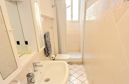 Rome Province Apartment | Dolce Vita room in Rome center
