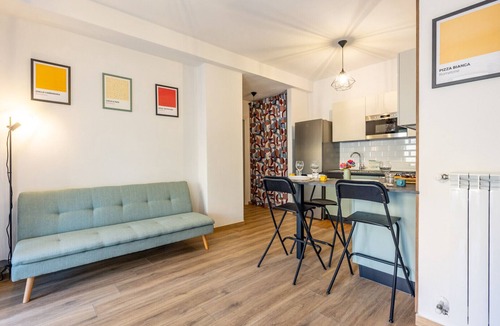 Prenestino-Centocelle Apartment | Domus Aqua Alexandrina by Rentbeat