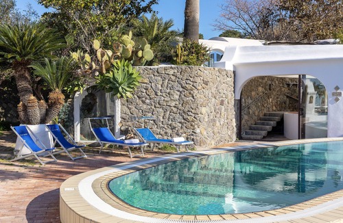 Forio Apartment | Domus at Eco-lodge Villa Ravino Garden Ischia