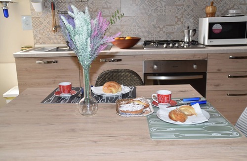 Historical Center House | Domus Campanile holiday home
