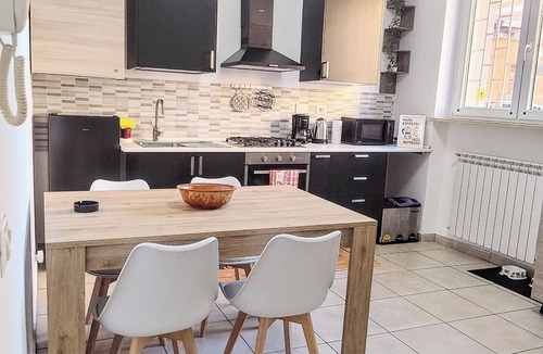 Prenestino-Centocelle Apartment | Domus Tiziano: Elegant Living Room 30m from Metro C - Center of Rome