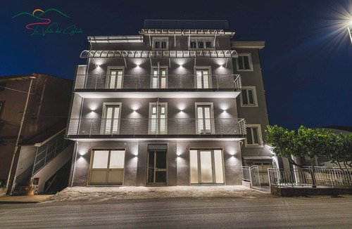 Licusati Apartment | Double Room with Private Bathroom - Room Rentals in Licusati (SA)