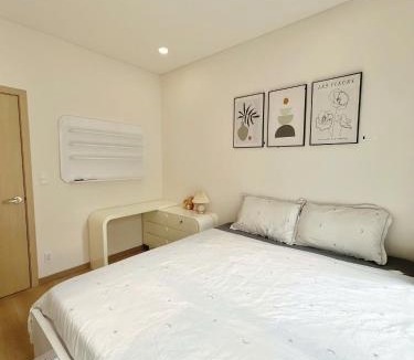 Bai Chay Apartment | Dragon Castle - Căn hộ 2 phòng ngủ tại Hạ Long cực chill, phong cách hiện đại
