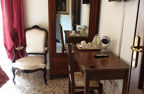 Fornole House | DUETERRE Room & Host - Fornole (TR) Italy - Leonella