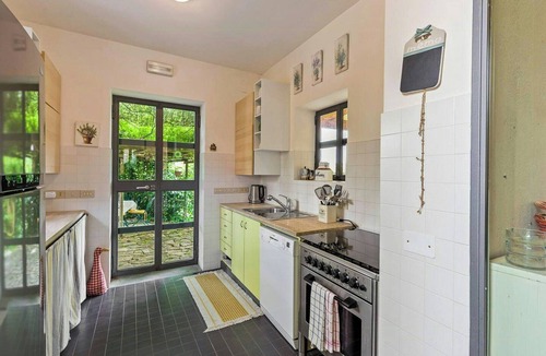 Ostra House | Early 1900s villa with pool near Ostra