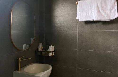 Huong Thuy Hotel | Eco Bliss Hotel