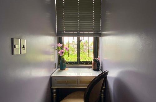 Huong Thuy Hotel | Eco Bliss Hotel
