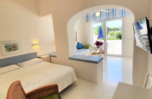 Forio Resort | Eco-lodge set in a botanical Garden
