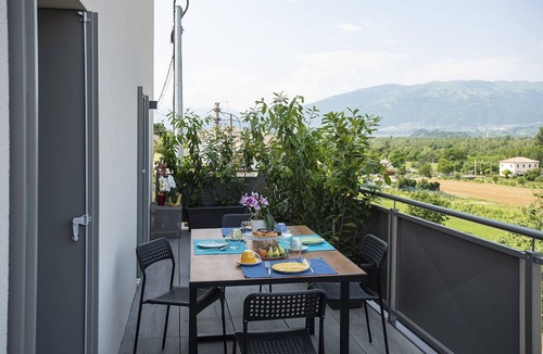 Crocetta del Montello Apartment | ELEGANT 2BEDROOMS APARTMENT WITH HILL-VIEW TERRACE IN THE PROSECCO REGION