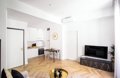 Quartiere XV Della Vittoria Apartment | Elegant apartment a 10-minute walk from Piazza del Popolo and Vatican
