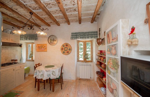 Rocca di Papa Villa | Elegant & Charming Family Country House near Rome