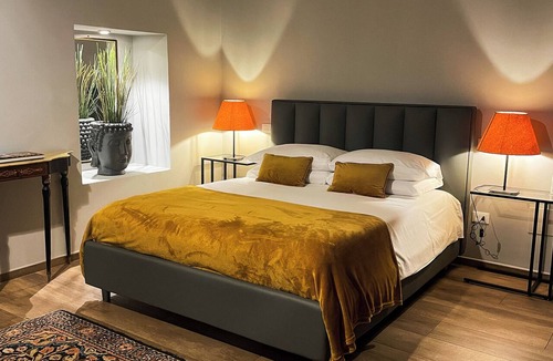 Terni Bed & Breakfast | Elegant guesthouse 50 meters from the entrance to the Marmore Waterfall