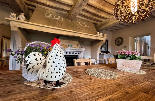 San Casciano dei Bagni Villa | Elegant 7 BDR Villa with pool Oasis of peace in Tuscany Chef available