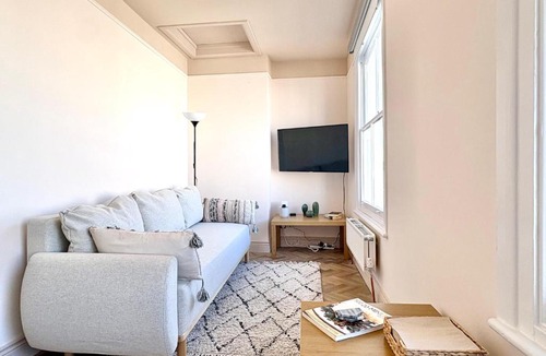 St. Helen's Apartment | Elegant Newly Renovated Apartment - Notting Hill
