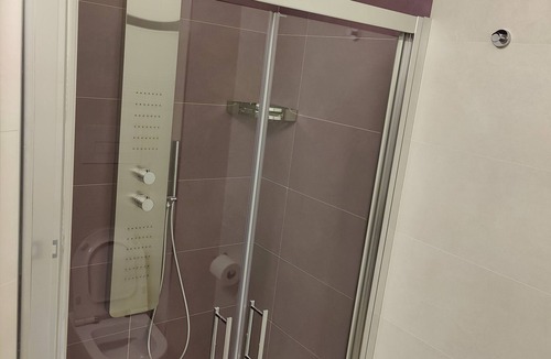 Rotonda Apartment | Elegante e Moderno Bilocale in Mansarda