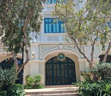 Duong To Hotel | Emerald Marina TL