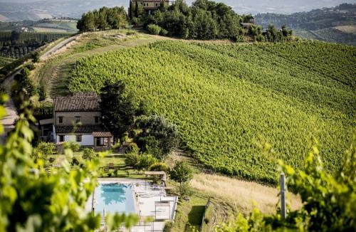 San Savino Apartment | Enticing Apartment in Ascoli Piceno with Swimming Pool