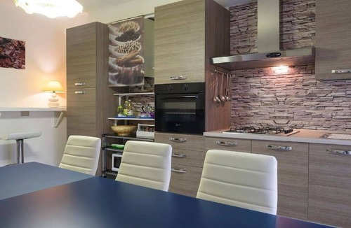 Montecassiano Apartment | Entire apartment on the Marche hills