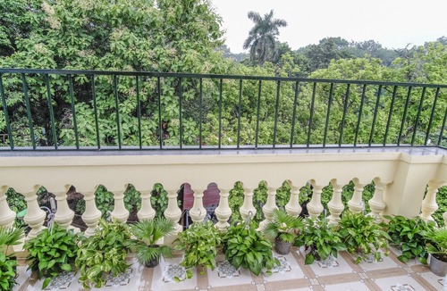 Ngoc Ha House | Entire TU House Homestay with 7 Bedrooms fits up to 20 guests
