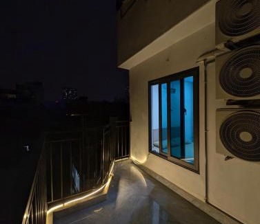 Cong Vi Apartment | Era Apartment Doi Can エラ 格安賃貸アパート