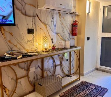 Pozzuoli Apartment | Ermes Deluxe Apartament