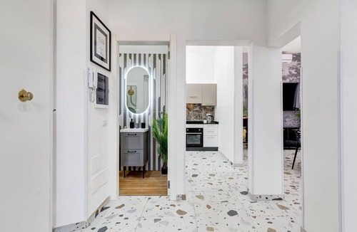 Gianicolense Villa | Esher Residence - Four Bedroom Villa, Sleeps 8