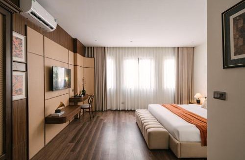 Old Quarter Villa | Exclusive 5MasterBr Old Quarter Lift Gym Projector