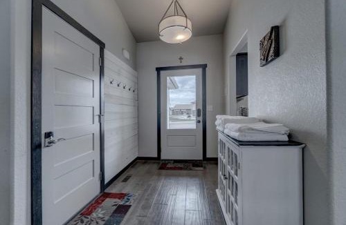 Rapid City House | Executive Golf Club Red Rocks Home, Locally Owned!